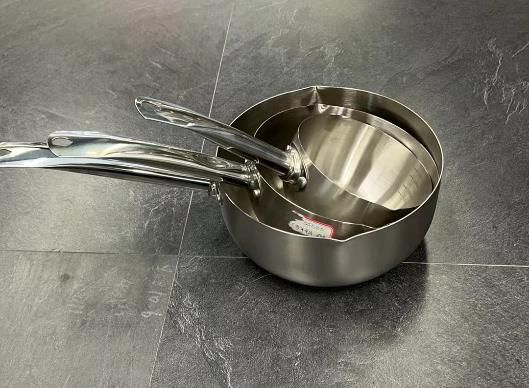 STEEL HANDLE SAUCE PAN 
مغراف ستيل بيد ستيل 
24 CM